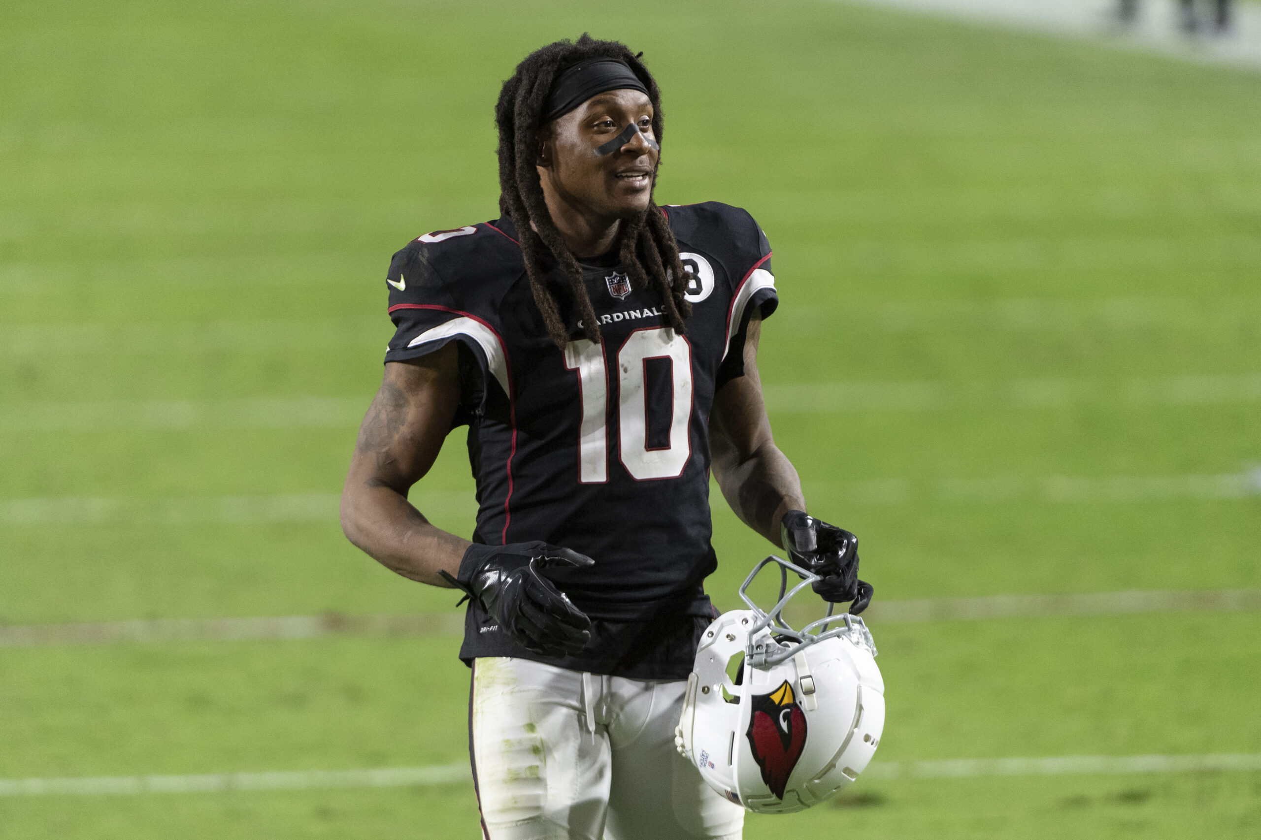 DeAndre Hopkins Receives Contract Offer from Titans; Patriots Express Optimism in Signing Him