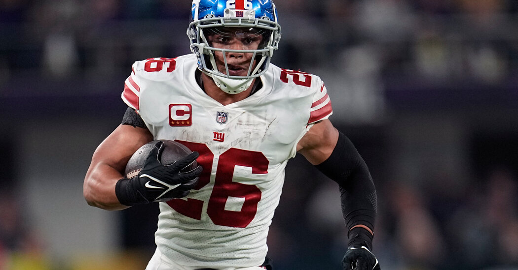 Saquon Barkley Contract Negotiations Continue as Giants' Best Offer is Revealed