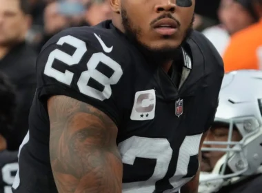 Josh Jacobs and Maxx Crosby Were Poised to Sign Deal in Raiders Facility Parking Lot Before Deadline