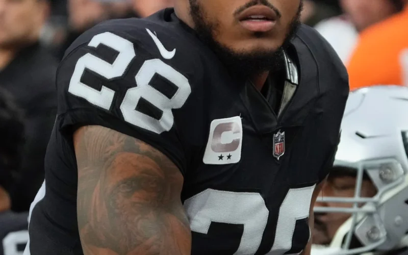 Josh Jacobs and Maxx Crosby Were Poised to Sign Deal in Raiders Facility Parking Lot Before Deadline
