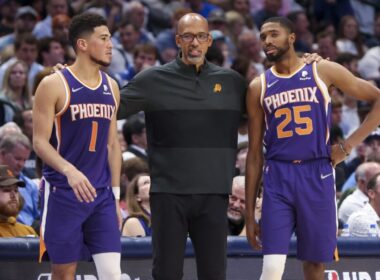 Monty Williams coaching the Phoenix Suns