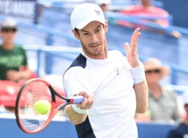 Andy Murray and Taylor Fritz face off on the tennis court