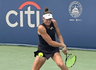 Jennifer Brady celebrating her win at DC Open