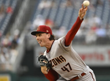 Arizona Diamondbacks celebrating their win against the Nationals