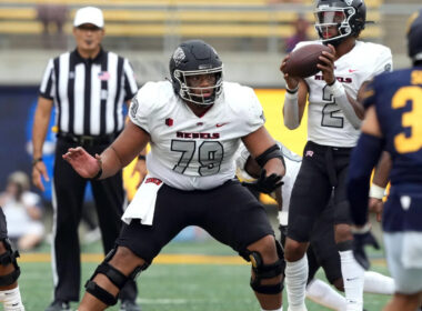 Leif Fautanu in action during a football game