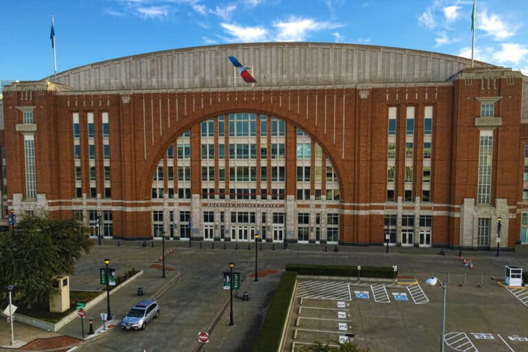 Dallas Mavericks home stadium in NBA basketball
