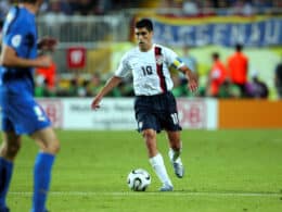 Gio Reyna playing football for the USA